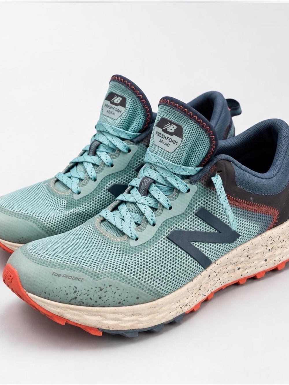 New Balance Fresh Foam Arishi Trail Running Shoes – Women’s Size 9.5